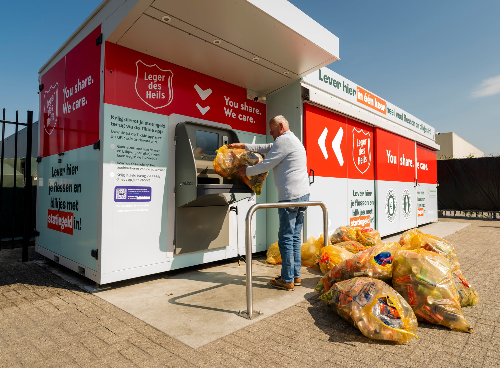 opening-bulkmachine-reshare-leger-des-heils-24.jpg